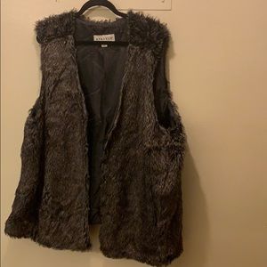 Fur vest